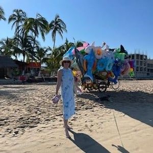 Meet your Posher, Lori